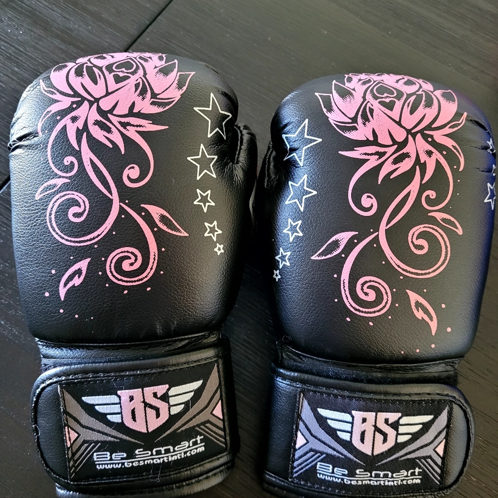 Be Smart Boxing gloves size: 4oz